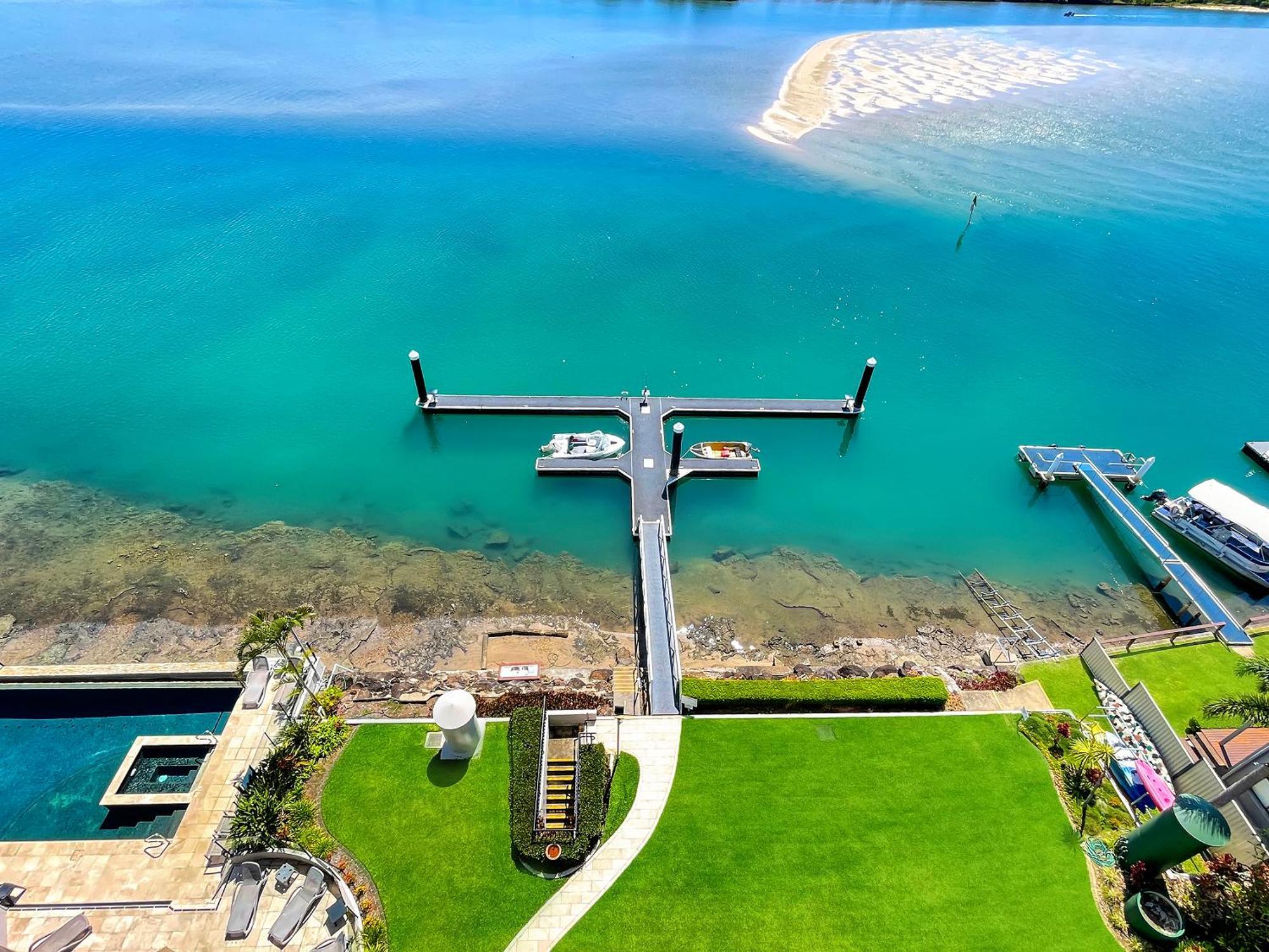 Relaxing Escape: Pool, Tennis Court, Garden Terrace & Water Views Apartment Maroochydore Exterior photo